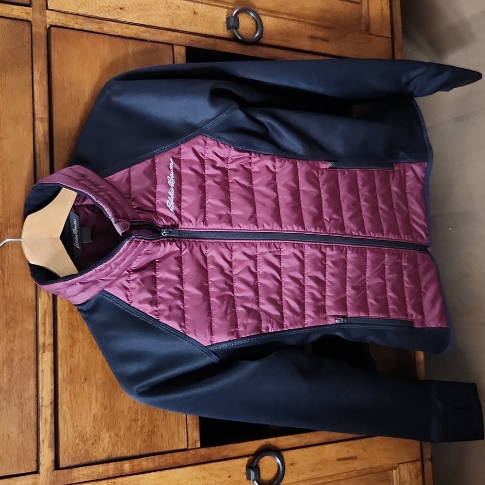 Womens light weight athletic jacket from Eddie Bauer